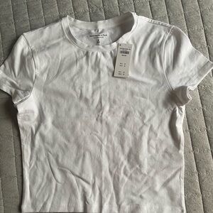 Abercrombie & Fitch Classic White Short Sleeve Tee